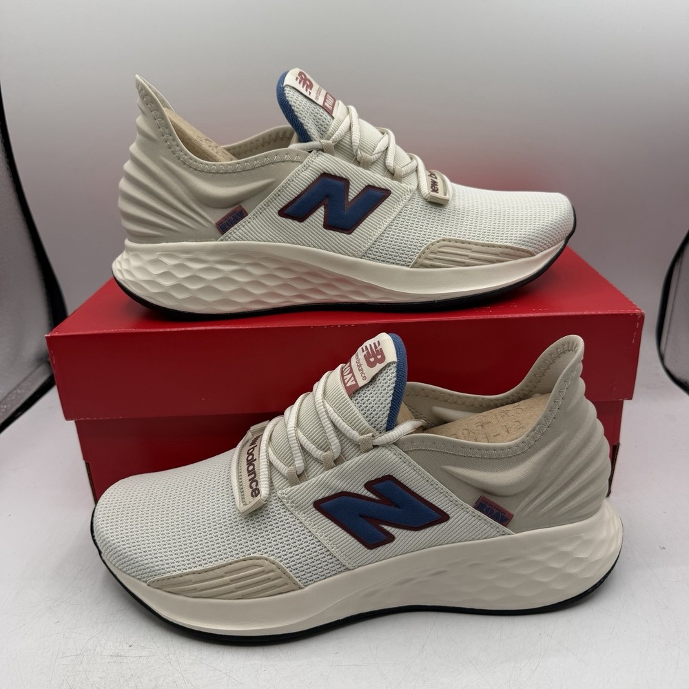 New Balance Fresh Foam Roav Running Shoes Mens 9 D White Grey Sneaker MROAV1L3